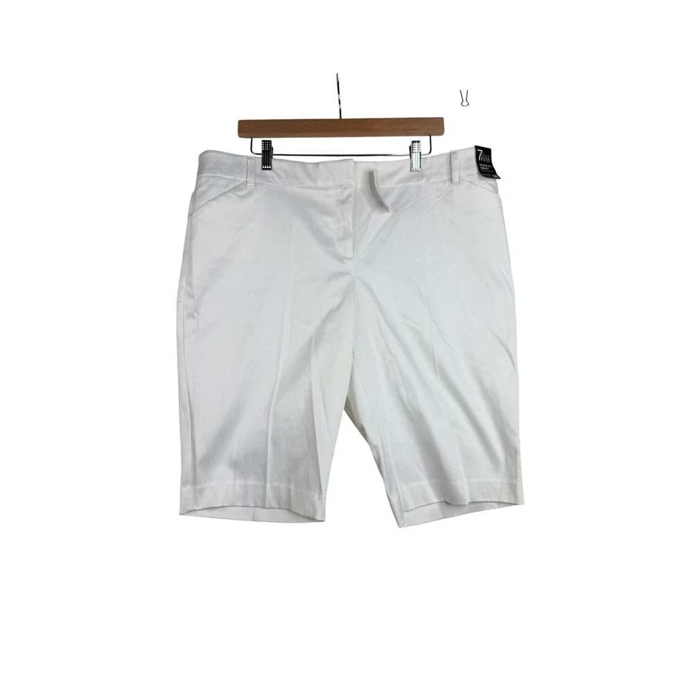 NWT 7th Avenue Bermuda Short size 18 White - Picture 1 of 12